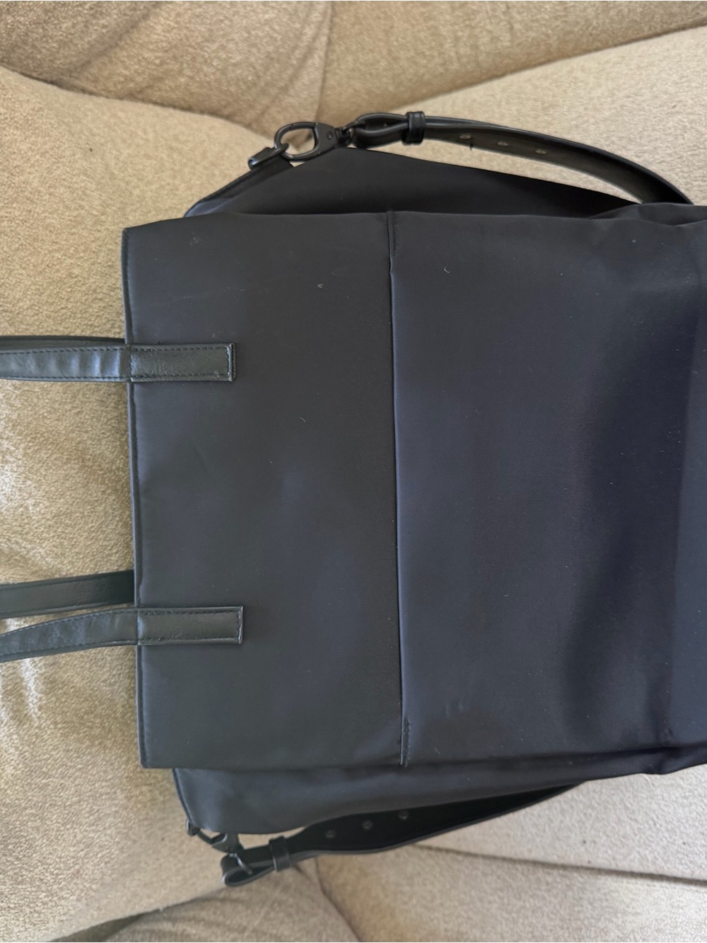 Beis Black Commuter Tote Bag - Picture 7 of 7
